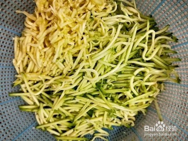 一道清淡的清炒南瓜丝