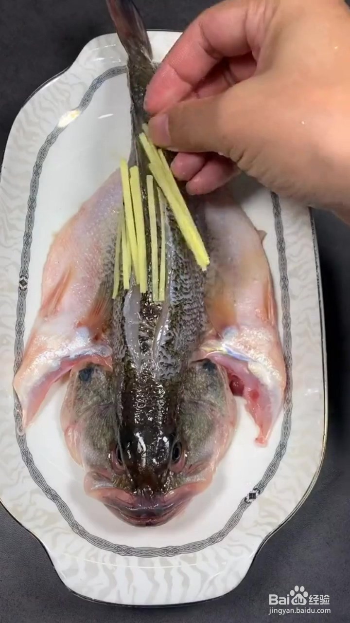 如何制作清蒸鲈鱼