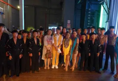 威海市区哪里的拉丁舞学校教得好