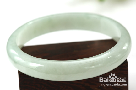 冰糯种翡翠手镯价格