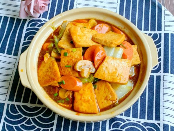白菜豆腐火腿煲