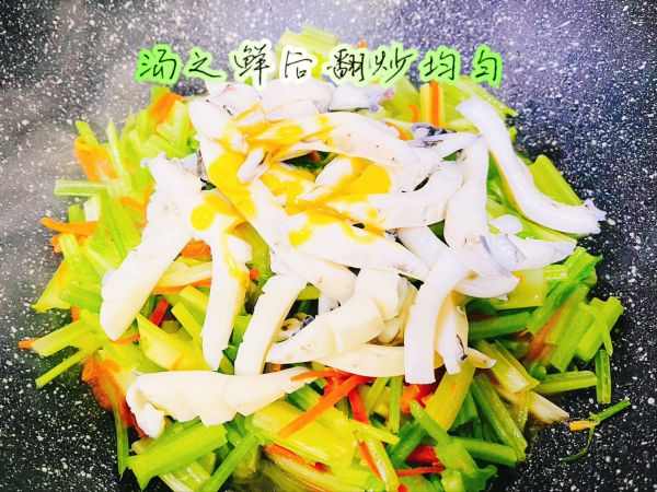 家常菜芹菜目鱼