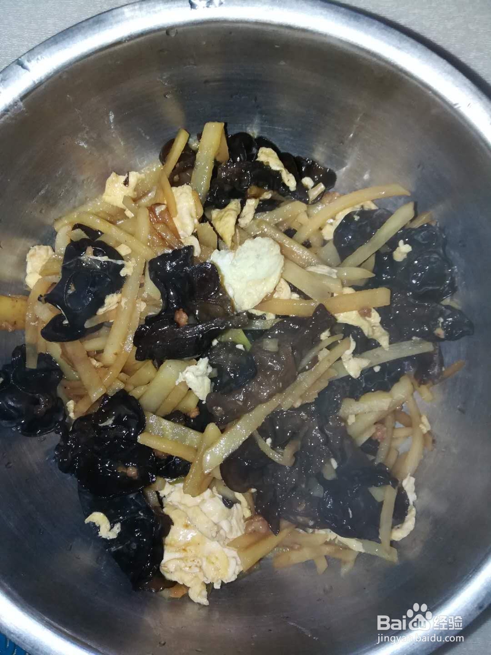木耳土豆炒鸡蛋