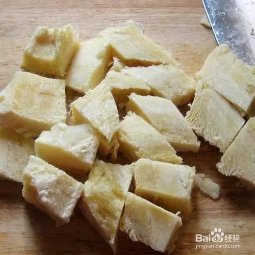 冻豆腐炖三黄鸡