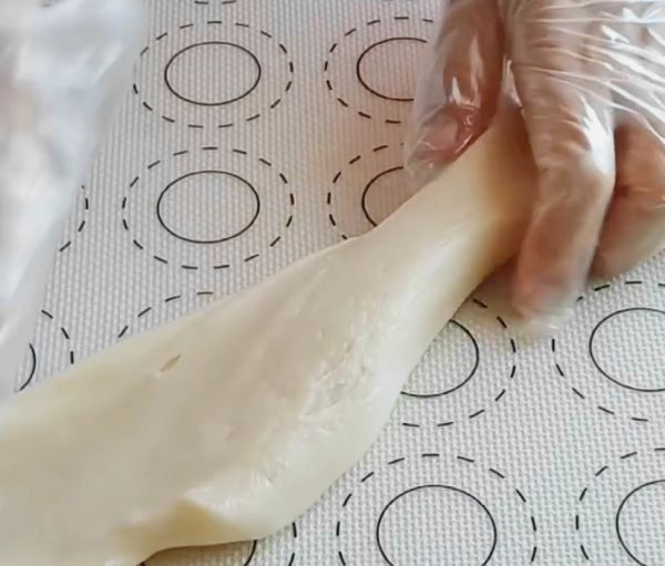 芝士咖啡巧脆珠冰皮月饼