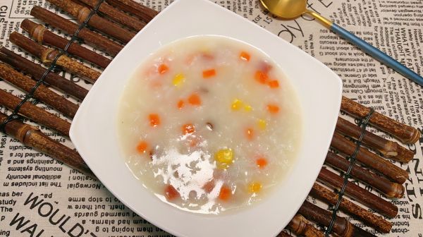 蔬菜玉米火腿粥