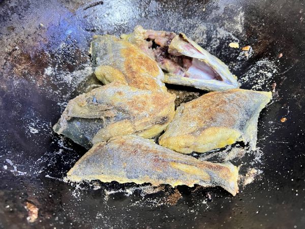 东北名菜鲅鱼炖干豆腐