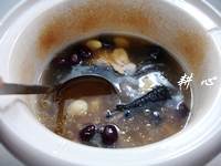 当归红枣煲乌鸡