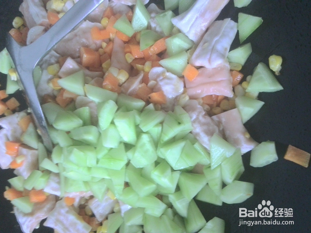 青瓜胡萝卜焖虾饺