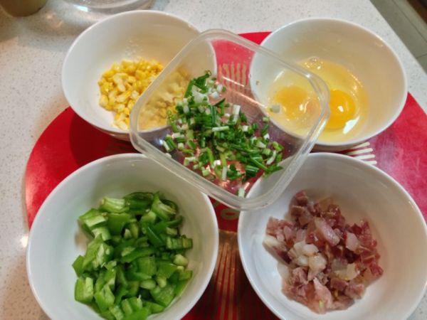 芝士焗香肠炒饭