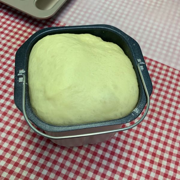 毛毛虫面包肉松火腿面包