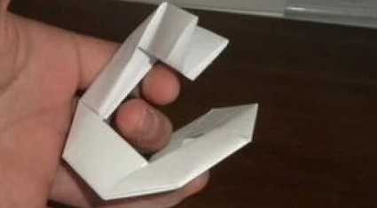 制作简易的弹簧小玩具