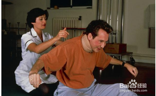 颈椎压迫神经的症状