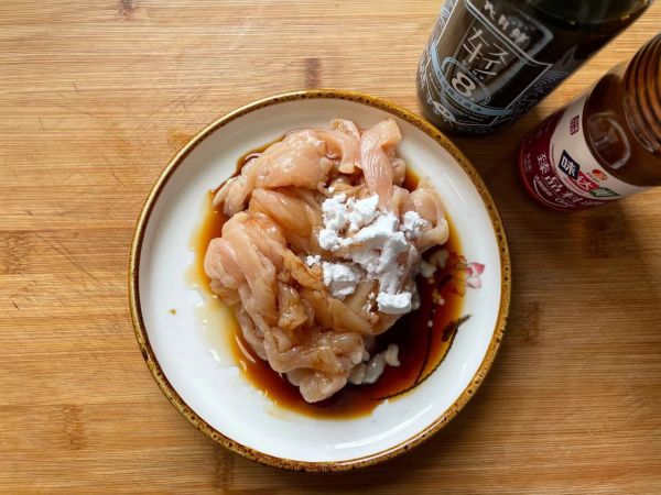 低脂鸡胸肉炒青椒