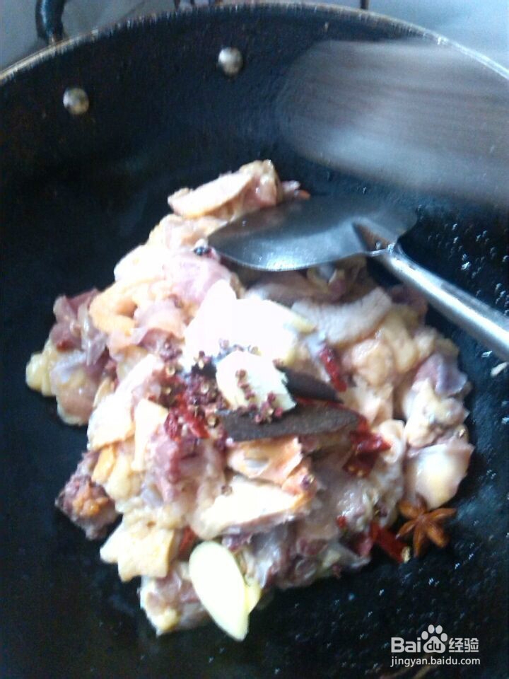 怎样制作清汤辣味鸡？