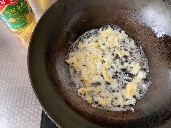 花朵时蔬炒米饭