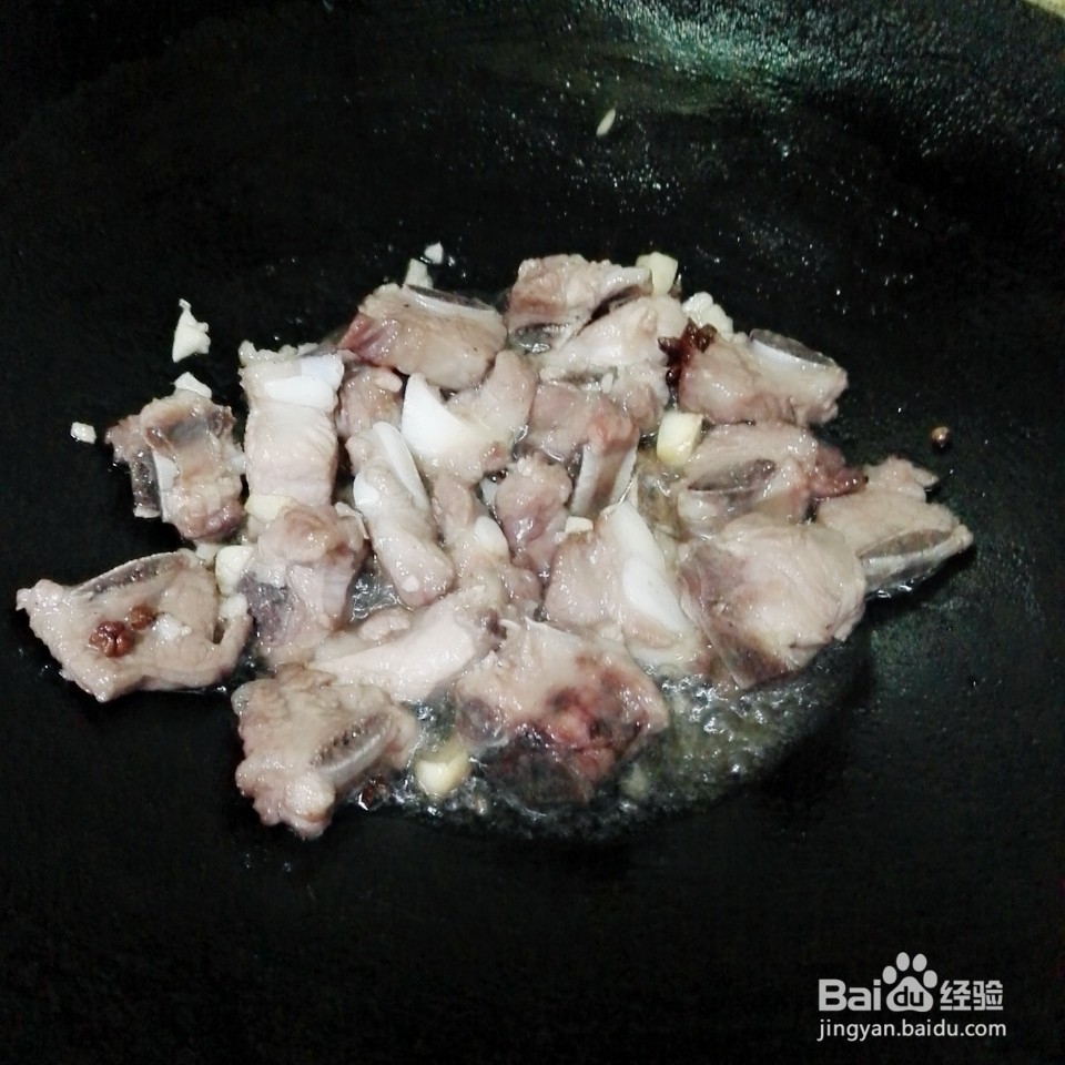 冰糖排骨的家常做法