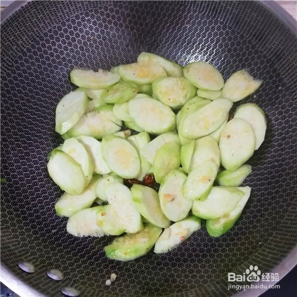 丝瓜炒鸡蛋家常做法