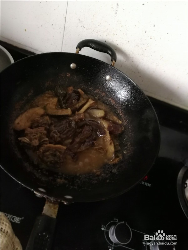 鸡肉菜炖茄子
