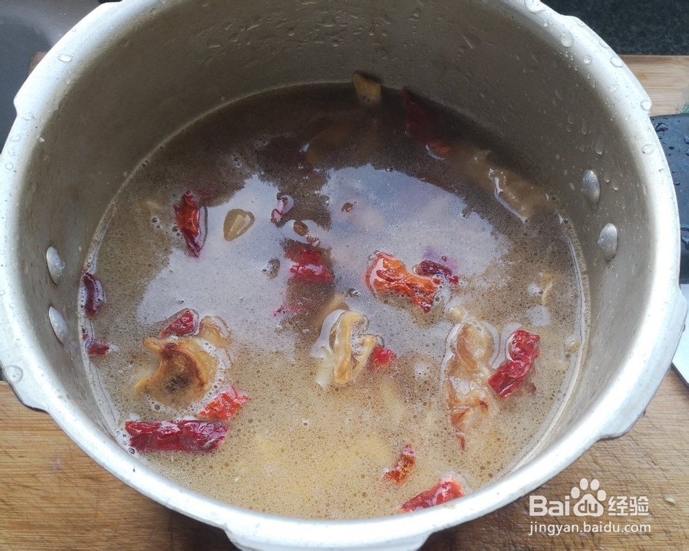 宝宝也爱吃的笋干猪脚