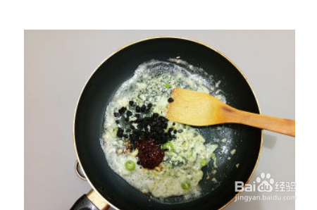 鲜香下饭香辣金钱蛋的做法步骤