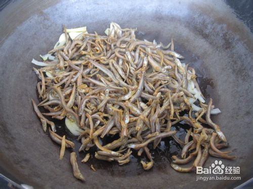 爆炒小鱼干
