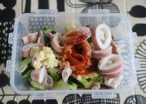 健康养生佳品凉拌鱿鱼黄瓜的做法