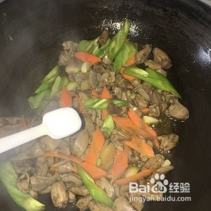 教你怎么做辣炒鸡心