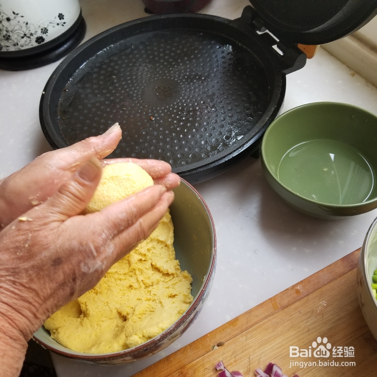 简单无压力做玉米面饼子