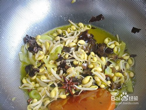 简单一招教你做出非常松散的焖面——豆芽焖面