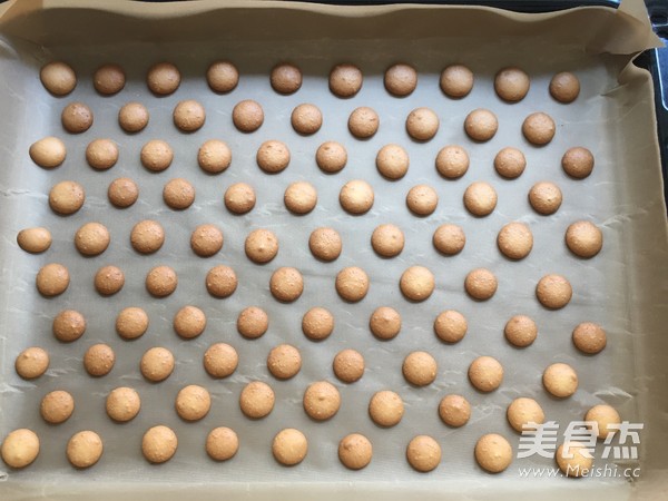 蛋黄小饼干的做法