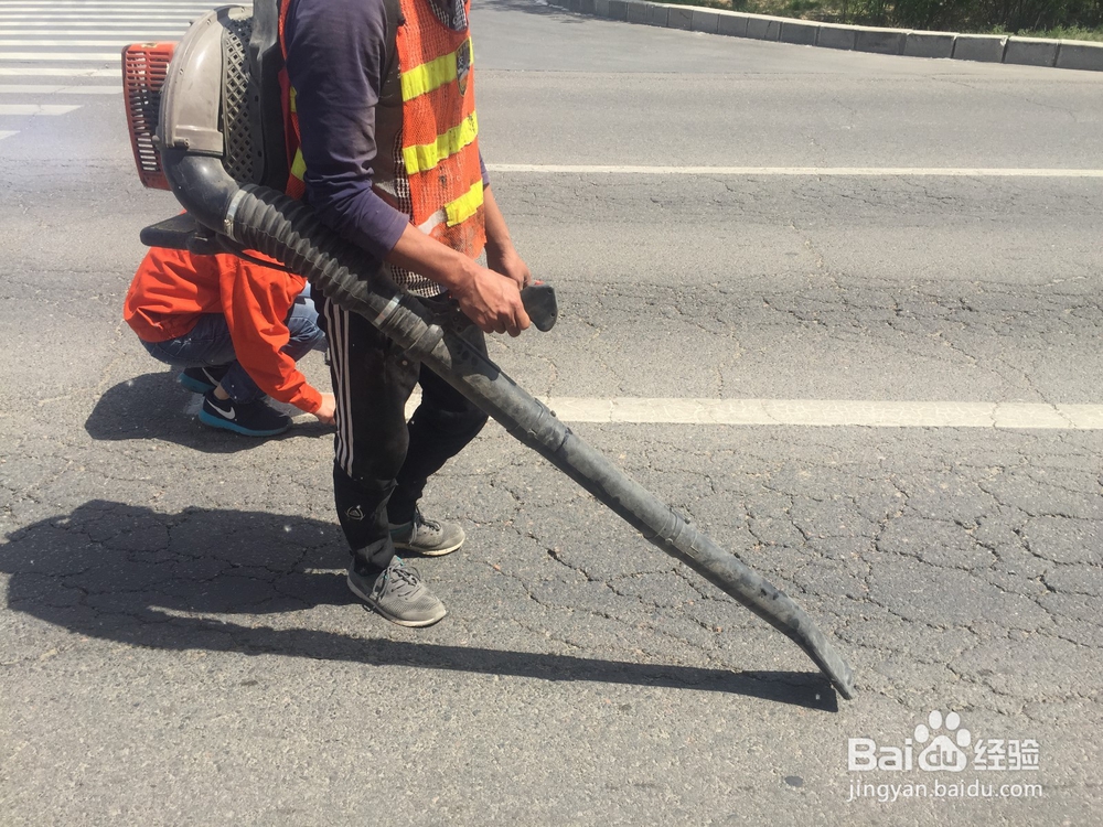 沥青路面龟裂如何修复