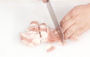 美味的培根爆炒菠菜