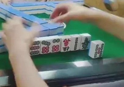 麻将杠了之后给别人点炮算杠上炮吗