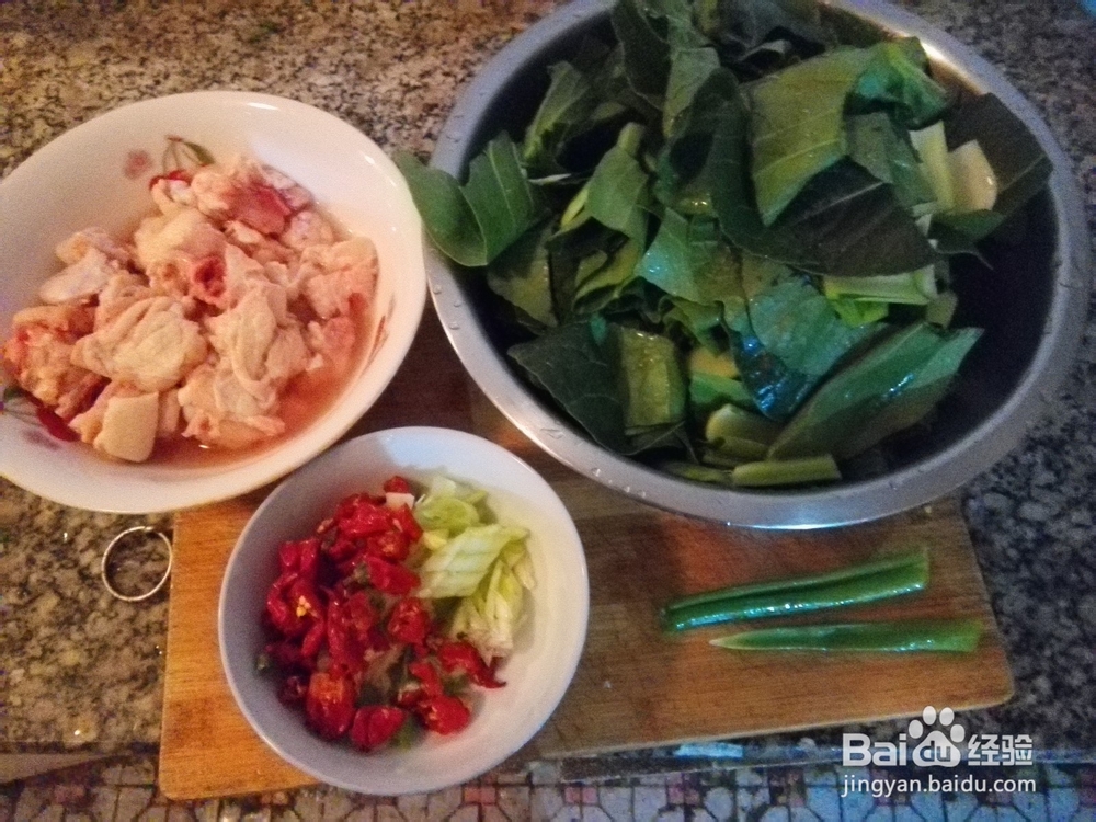 美味佳肴：青菜炒翅根