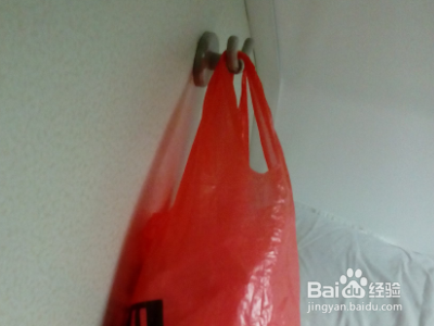 火车上卧铺的挂钩的使用