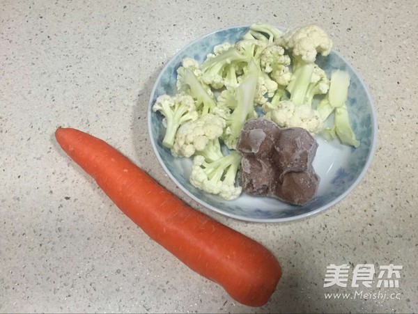 沙茶双蔬肉丸