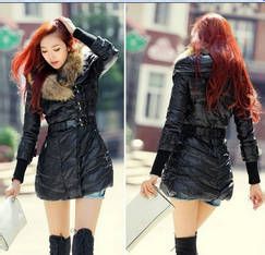 冬日穿羽绒服也不失靓丽之风