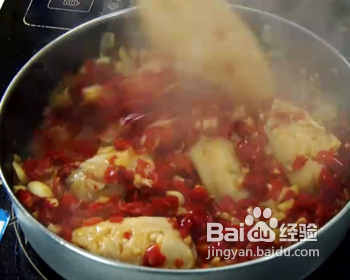 剁椒鸡翅的做法【视频教程】