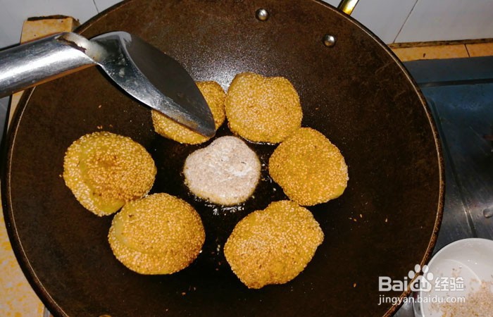 手工如何制作芝麻糯米饼