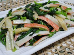 菠菜炒蟹棒