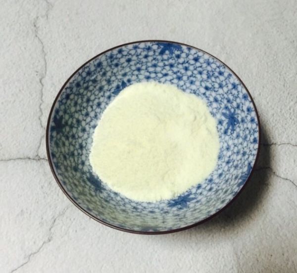 芒果牛奶芝麻燕麦粥