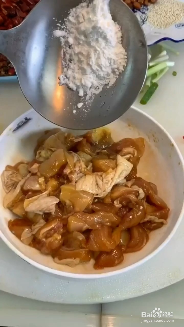 如何制作爆炒辣子鸡？