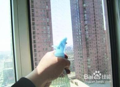 纱窗去油污最好的妙招