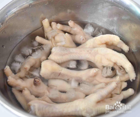 鸡爪子外面的皮怎么去掉
