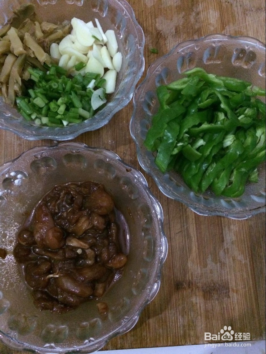 家常青椒千张炒肉丝的具体做法