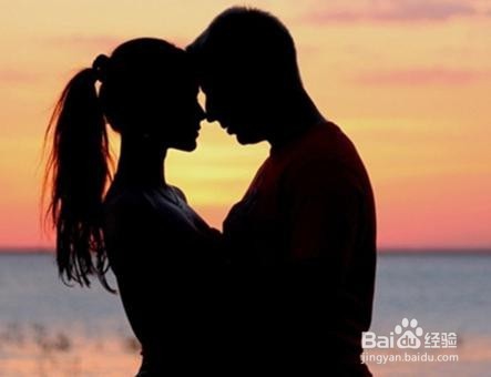 如何判断男生心里是否有了喜欢的人？