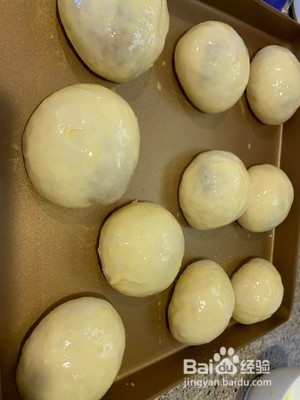 软到爆的肉松面包怎么做呢？