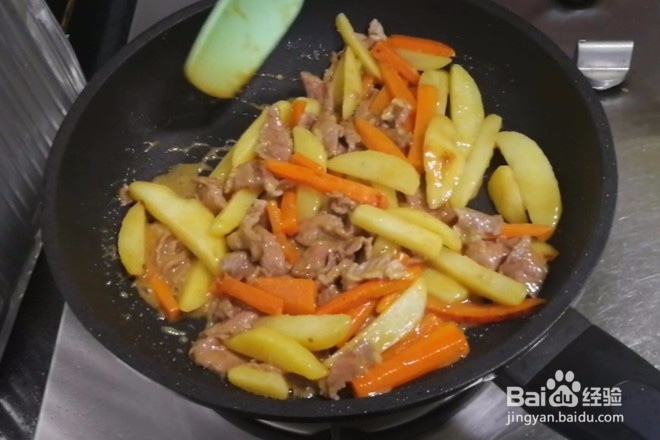 牛肉炖土豆炖做法