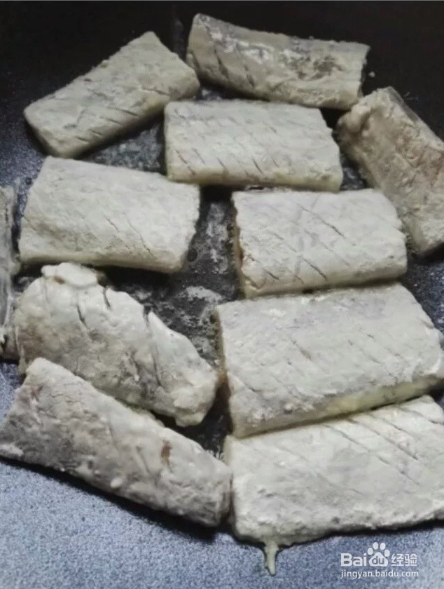 家常菜红烧带鱼